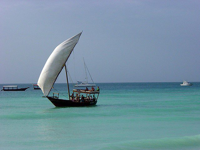 A dhow with lateen rigs