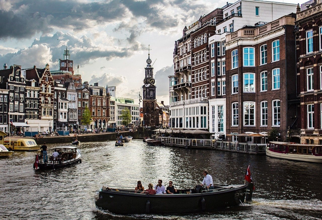 🇳🇱 14 Awesome Facts about Amsterdam - Fact City