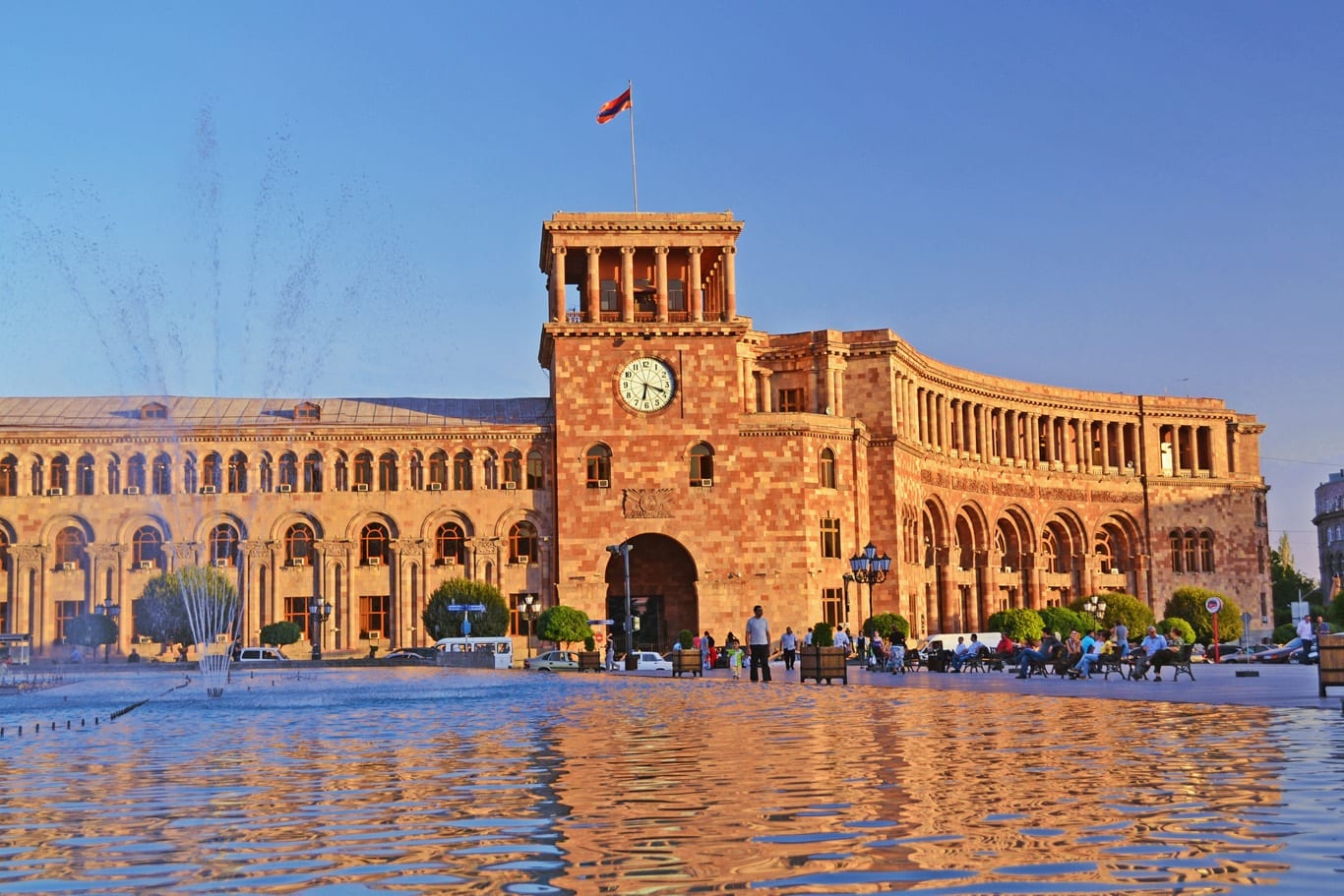 Yerevan, Armenia, Map, & Facts