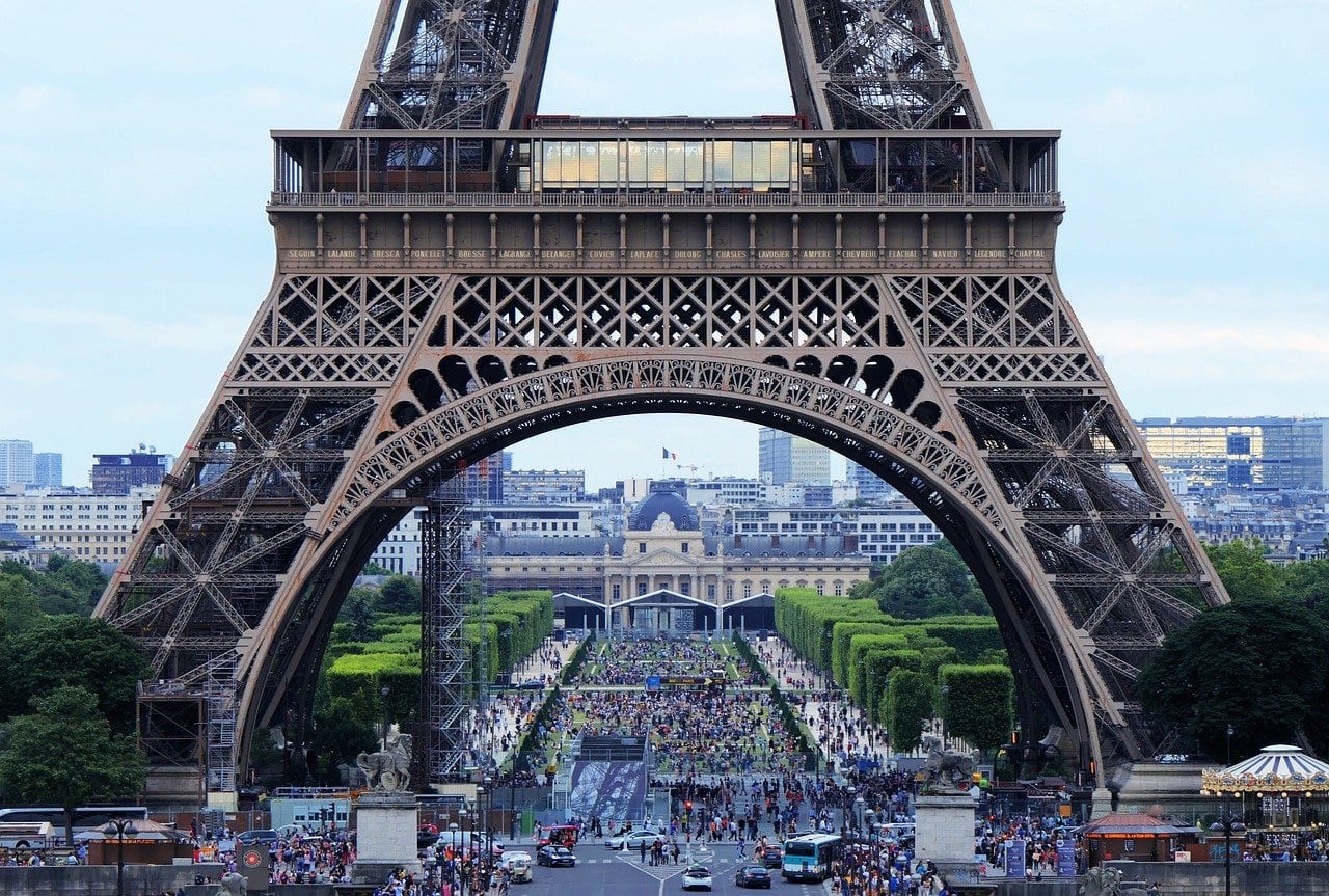 interesting facts about la tour eiffel