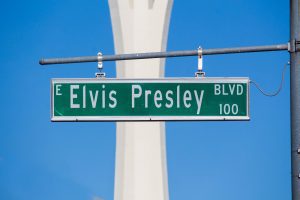 elvis presley Boulavard sign post