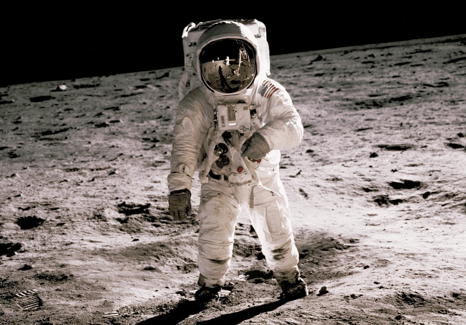 facts about the Apollo moon landing
