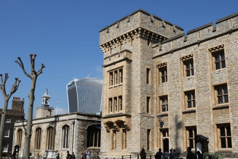13 Fun Facts About The Crown Jewels | Fact City