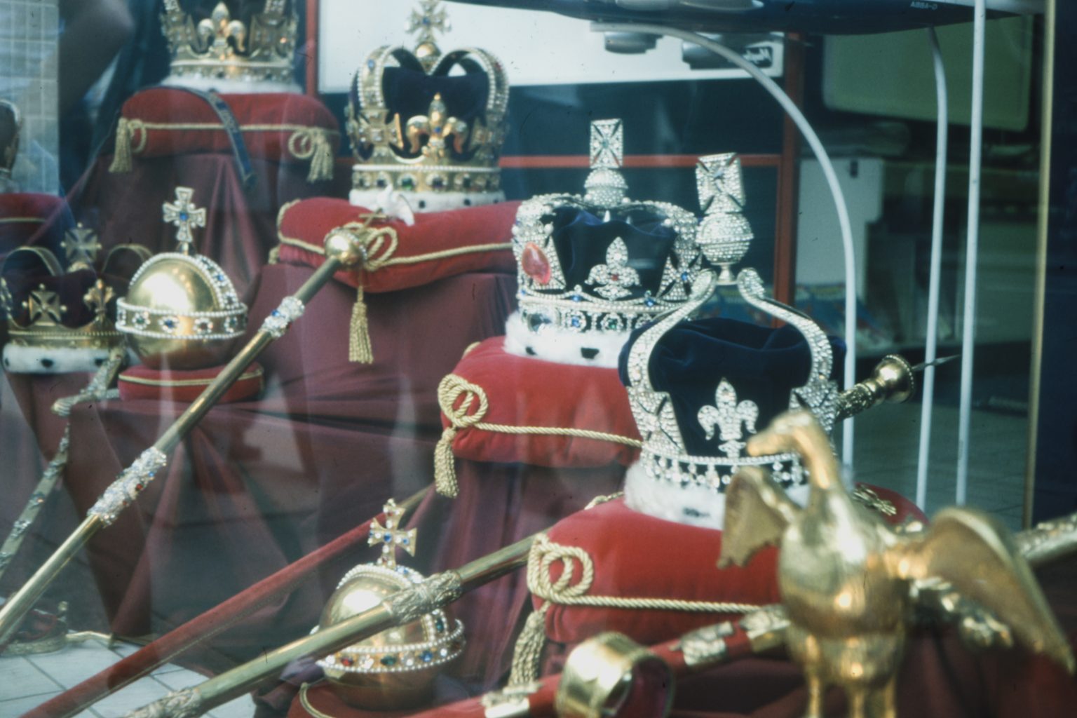 13 Fun Facts About The Crown Jewels | Fact City