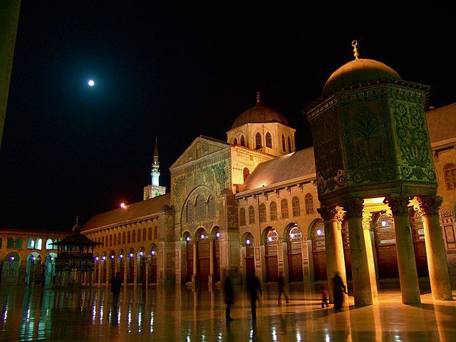 Courtyard of Umayyad Mosque at night