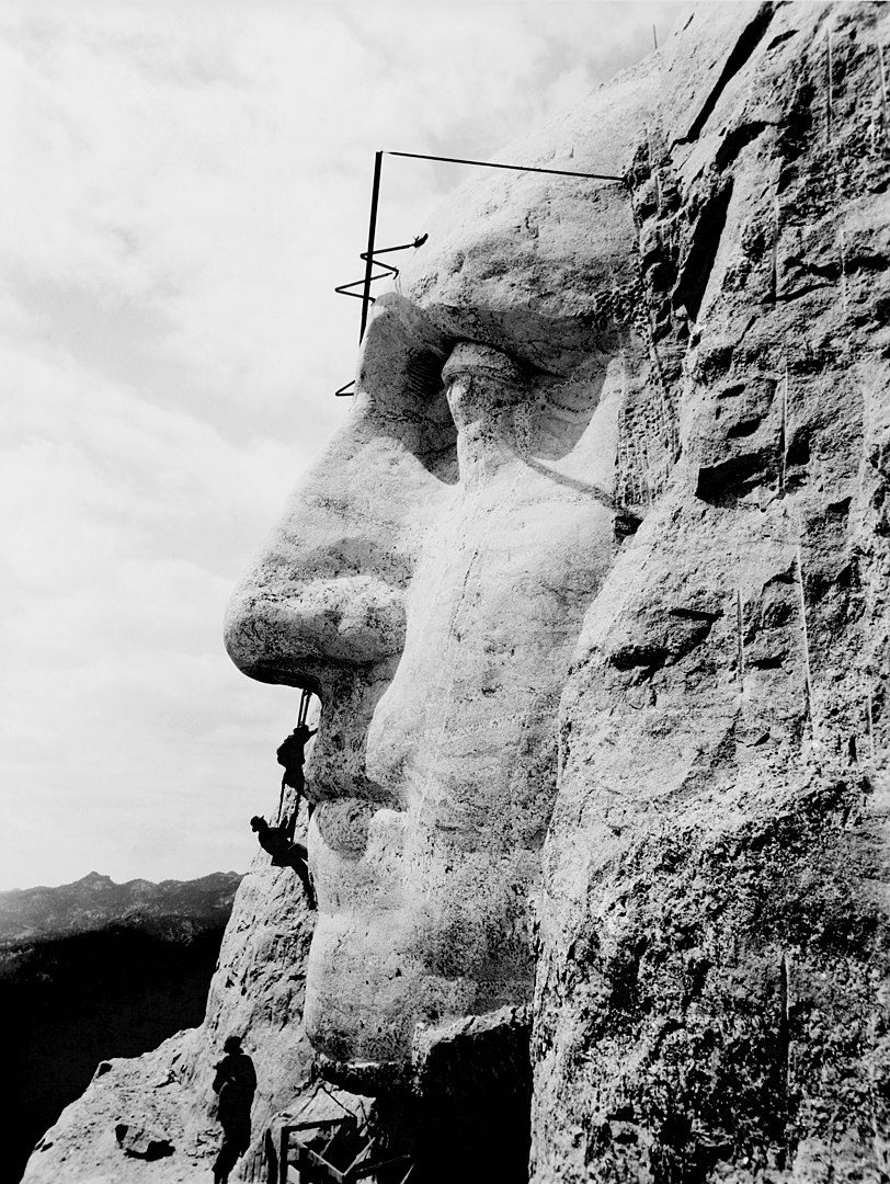 mount rushmore construction