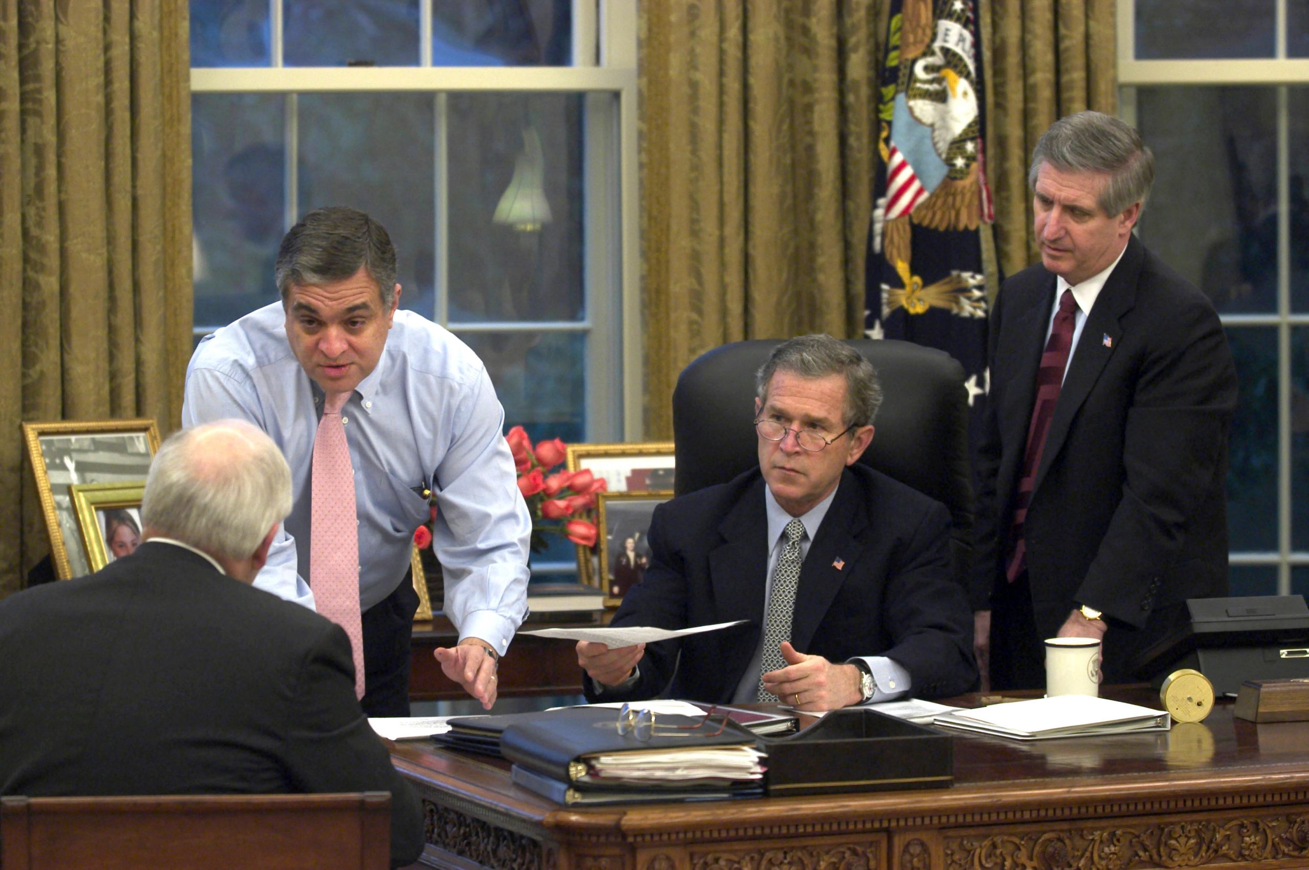 Tenet briefing Presiden George Bush
