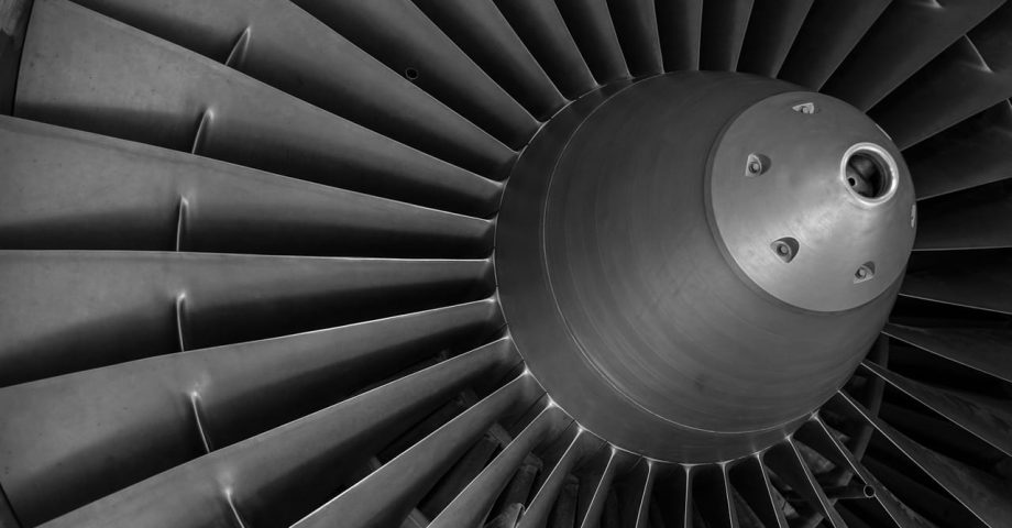 interesting facts about the jet engine