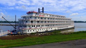 traditional Mississippi River boat