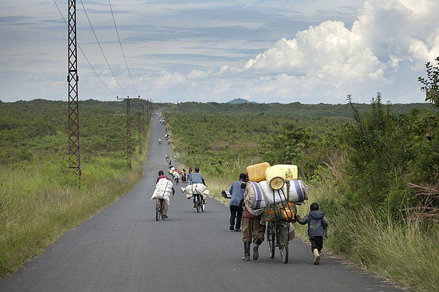 People fleeing their villages due to fighting @ Congo